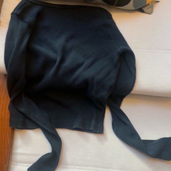 SOLD🚫 Brandy Melville Navy Long Sleeve Zelly - Picture 5 of 6